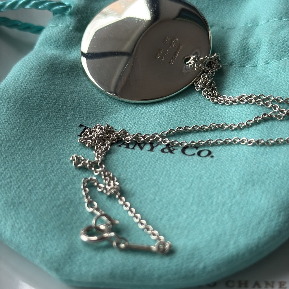 ❌SOLD❌Tiffany & Co. Elsa Peretti Large Oval Tag Pendant Necklace - Picture 10 of 10